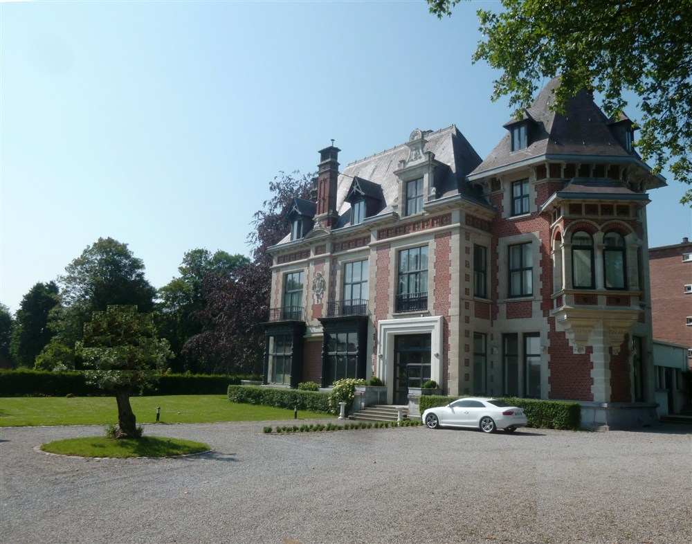 demeure du 28 rue de Wailly a Tourcoing habitee par leur fils Charles Prouvost qui etait marie avec Eugenie Masurel.